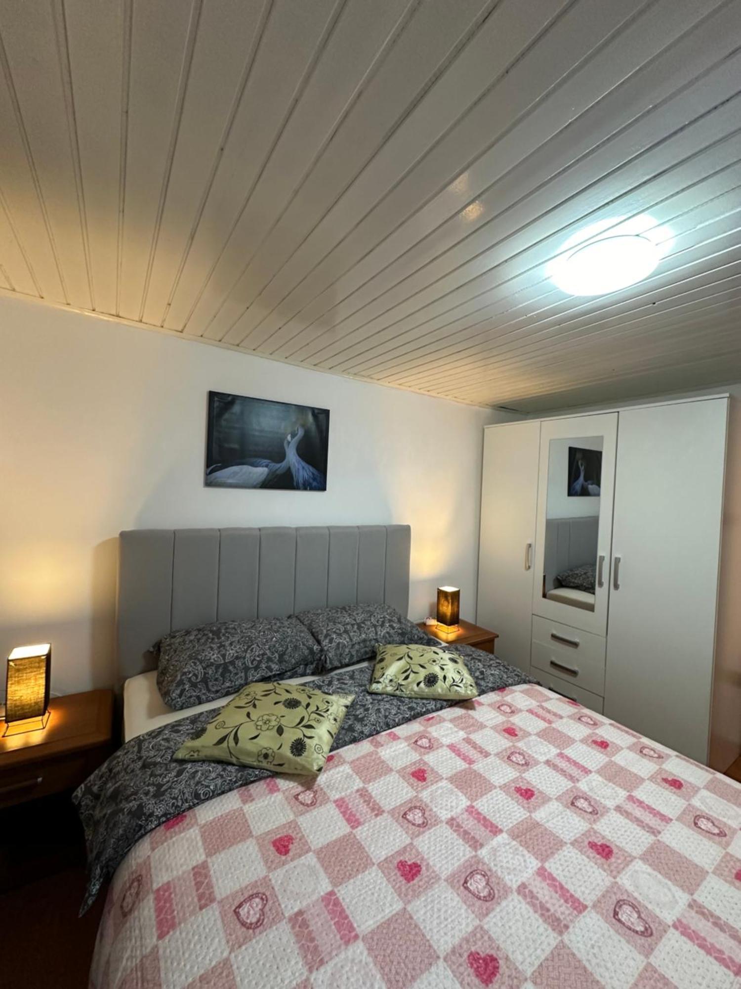Apartment Mare Poreč Exteriör bild
